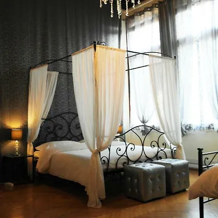 Noble Palace Grand Canal Guest house
