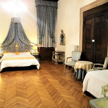 Noble Palace Grand Canal Gasthof
